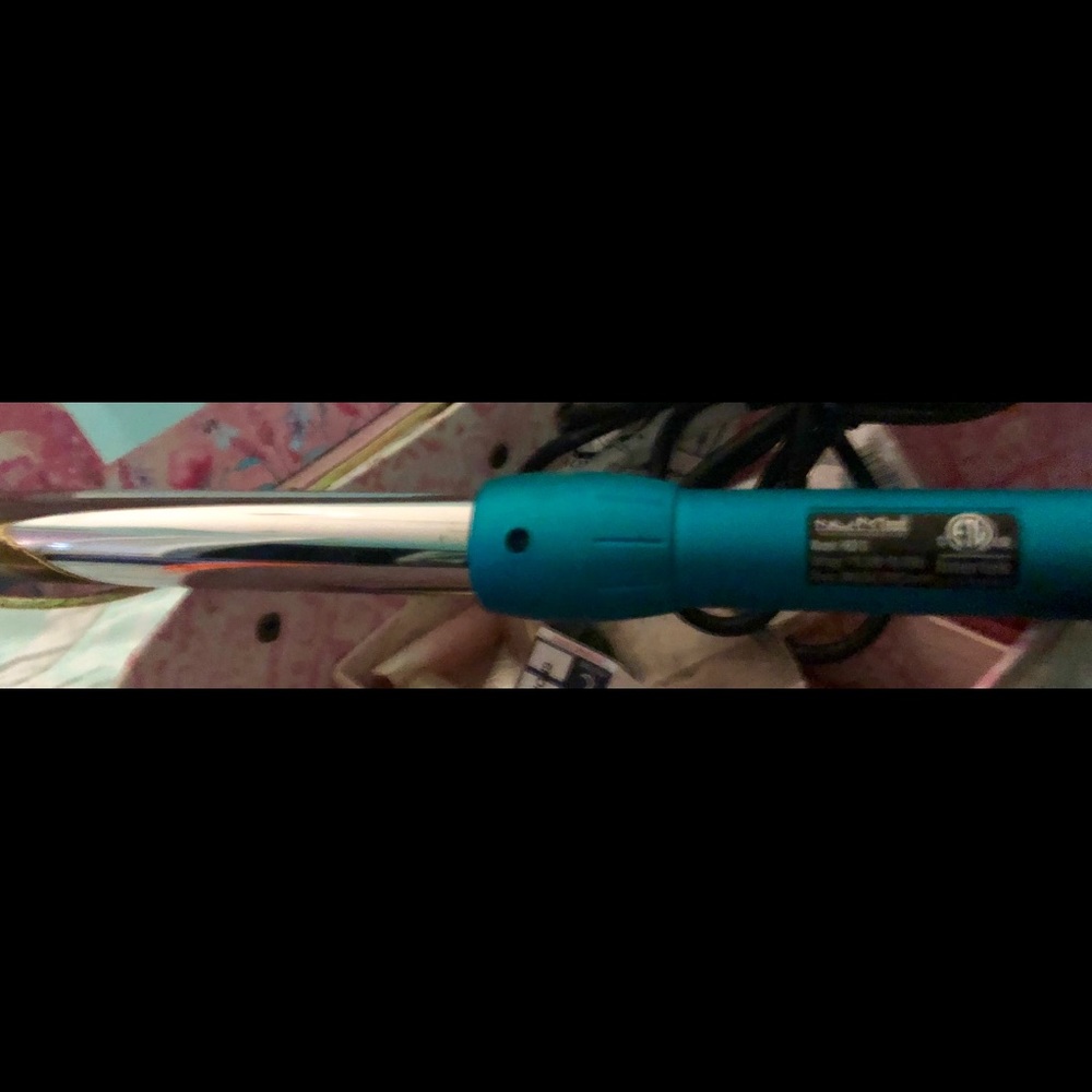 NUME curling wand